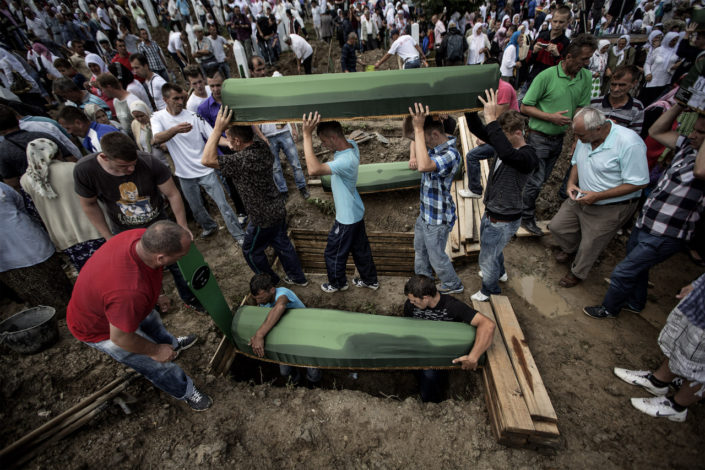 Sahrane u Srebrenici opet uzburkale javnost