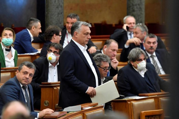 EU usred krize pronašla neprijatelja: Viktor Orban