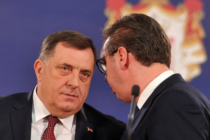 Vučić i Dodik: Stručnjaci iz RS pomoći će u pisanju udžbenika istorije