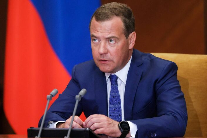 Svetske berze padaju, cene gasa i nafte obaraju rekorde, Medvedev „čestitao“ Zapadu