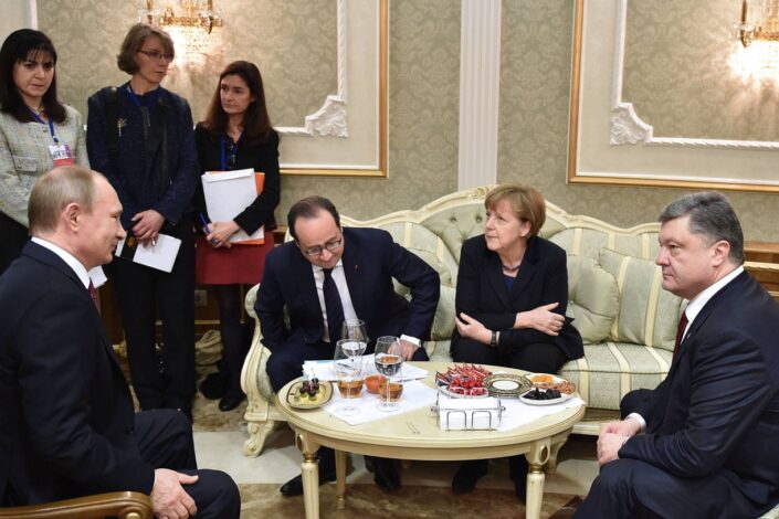 Merkel, Minsk i kupovina vremena