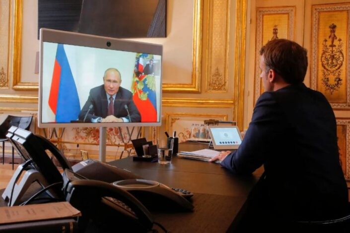 Putin Makronu: Zaustavite zločine, Rusija otvorena za dijalog