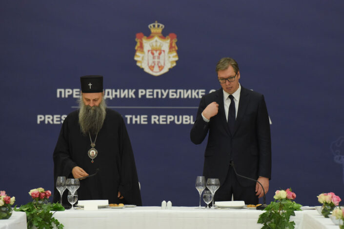 Vučić: Molim Crkvu da pomogne da svi shvate koliko smo u teškoj situaciji