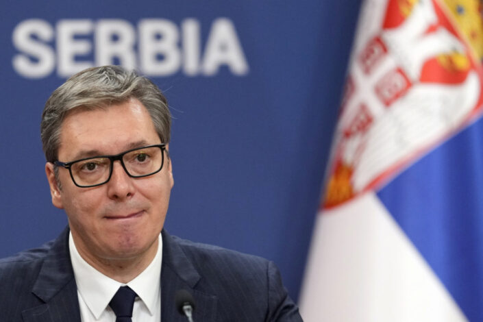 Vučić najavio presudno obraćanje: Srbija donosi važnu odluku