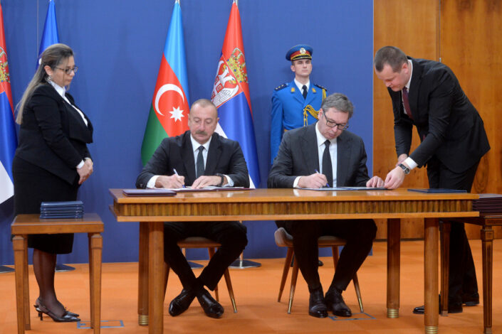 Vučić i Alijev potpisali sedam sporazuma