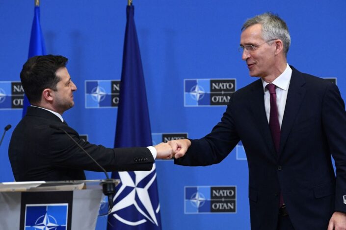 Si-En-En: NATO bi uskoro mogao naterati Zelenskog na mir sa Rusijom